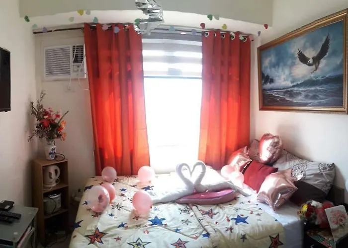 Despi's Place 2-a @ Urban Deca Tower Edsa ホテル